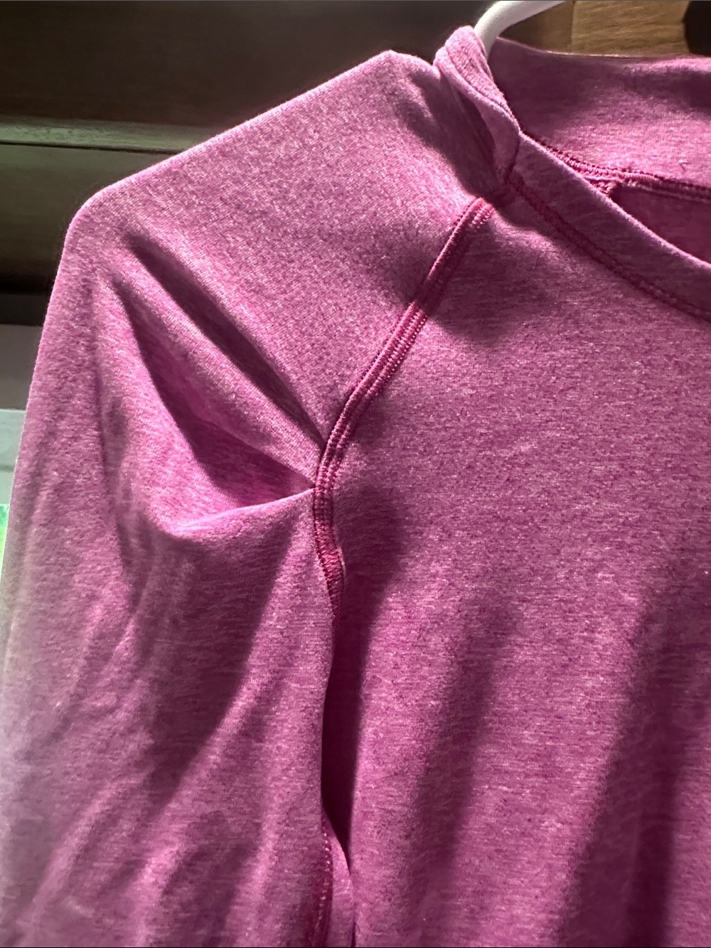 lululemon athletica Long-Sleeve Active Top size 4 - Picture 6 of 9